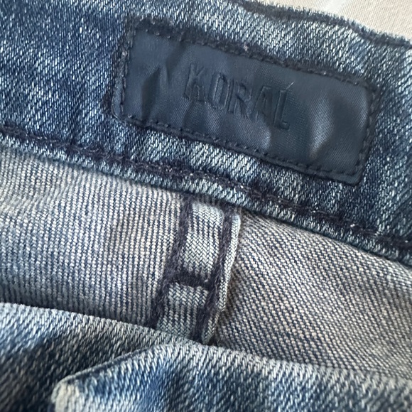 Koral Skinny Jeans - Picture 4 of 5